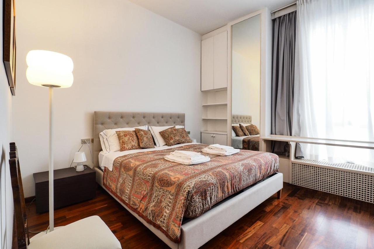 Duomo Luxury Apartment VI Milano Exteriör bild